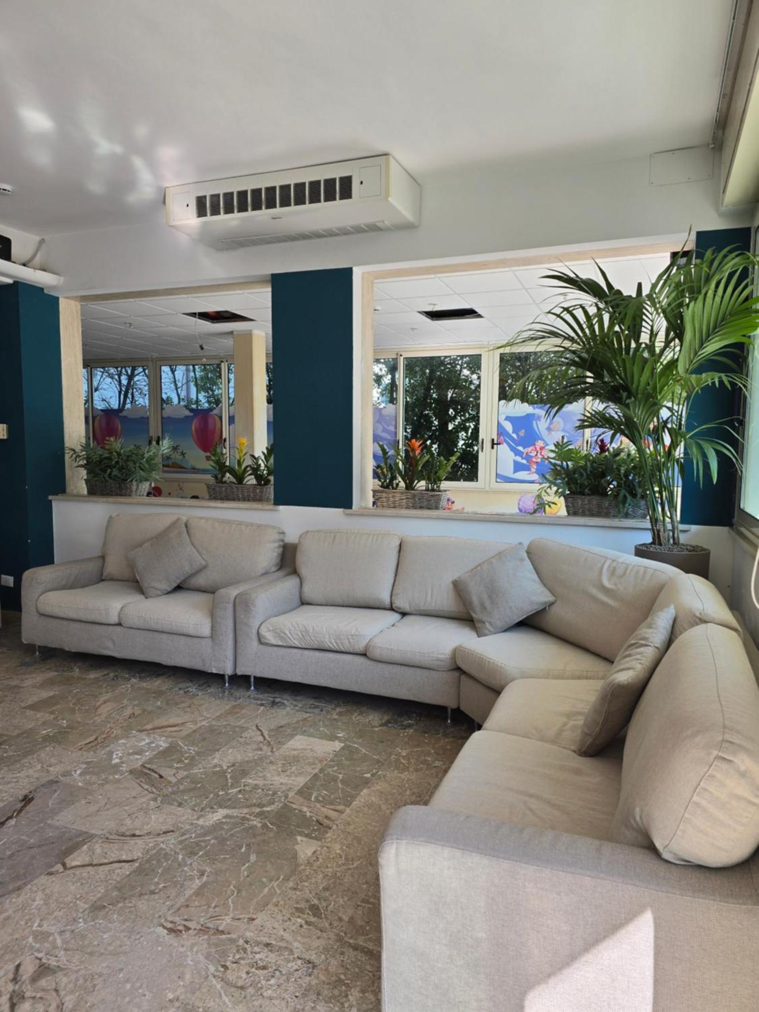 Hotel Helios Beach 米兰马瑞提那 外观 照片