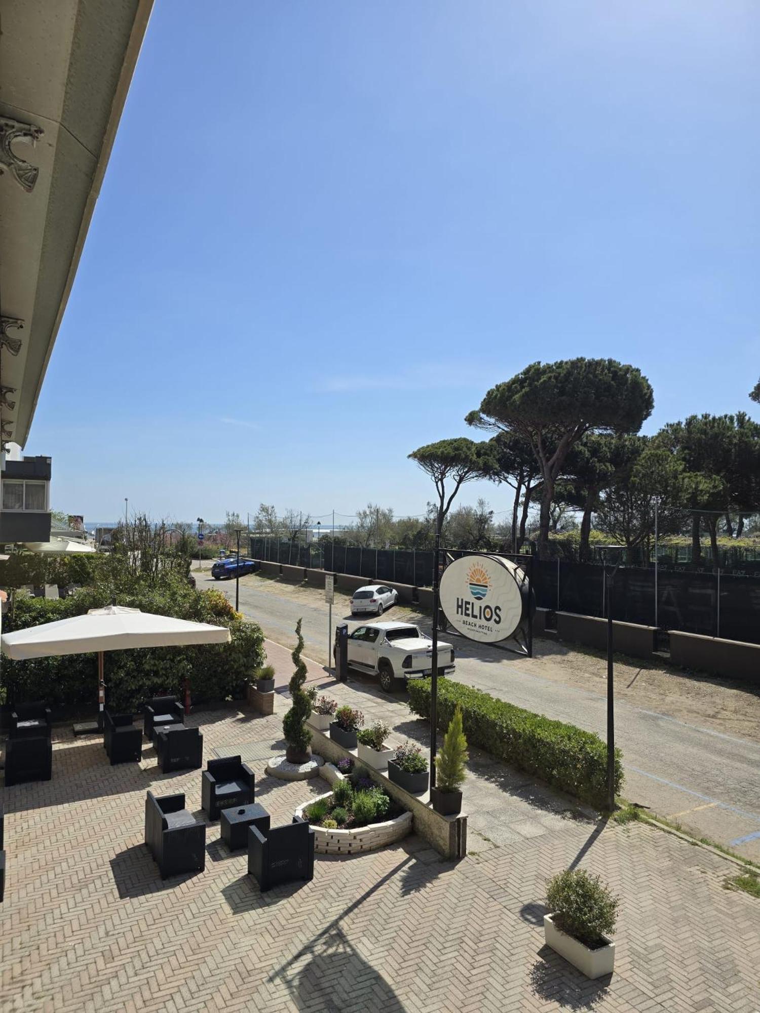 Hotel Helios Beach 米兰马瑞提那 外观 照片