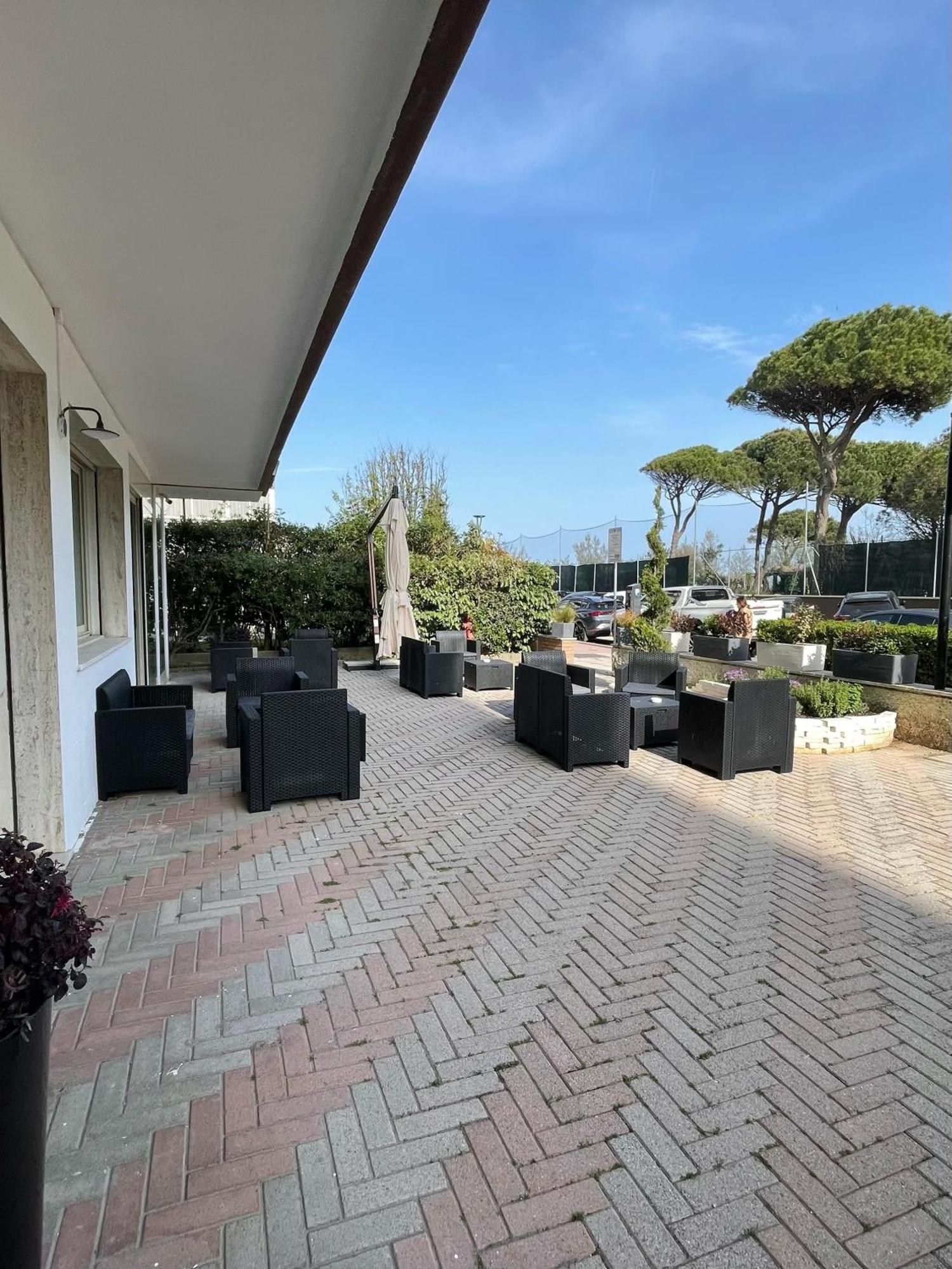 Hotel Helios Beach 米兰马瑞提那 外观 照片