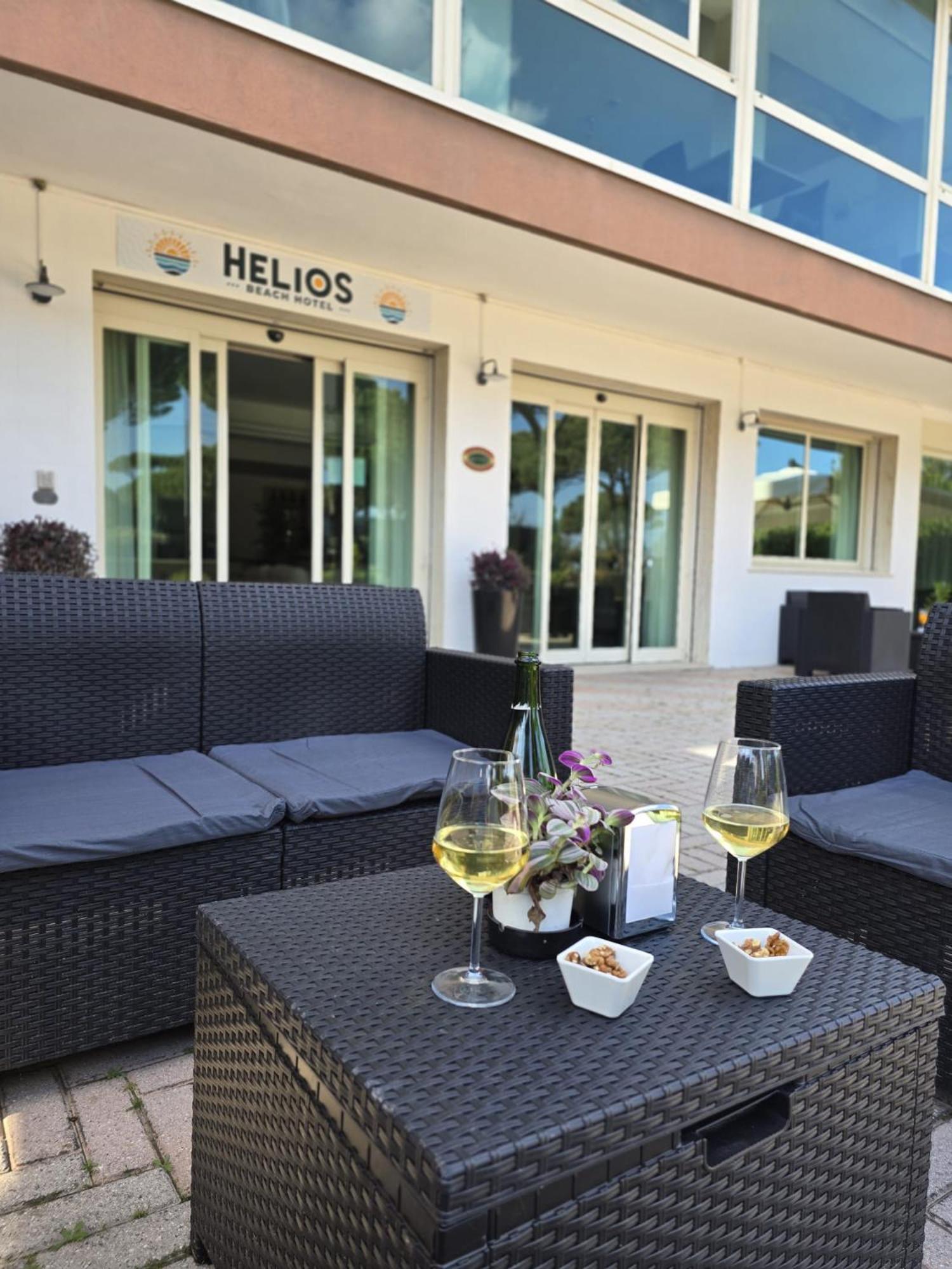 Hotel Helios Beach 米兰马瑞提那 外观 照片