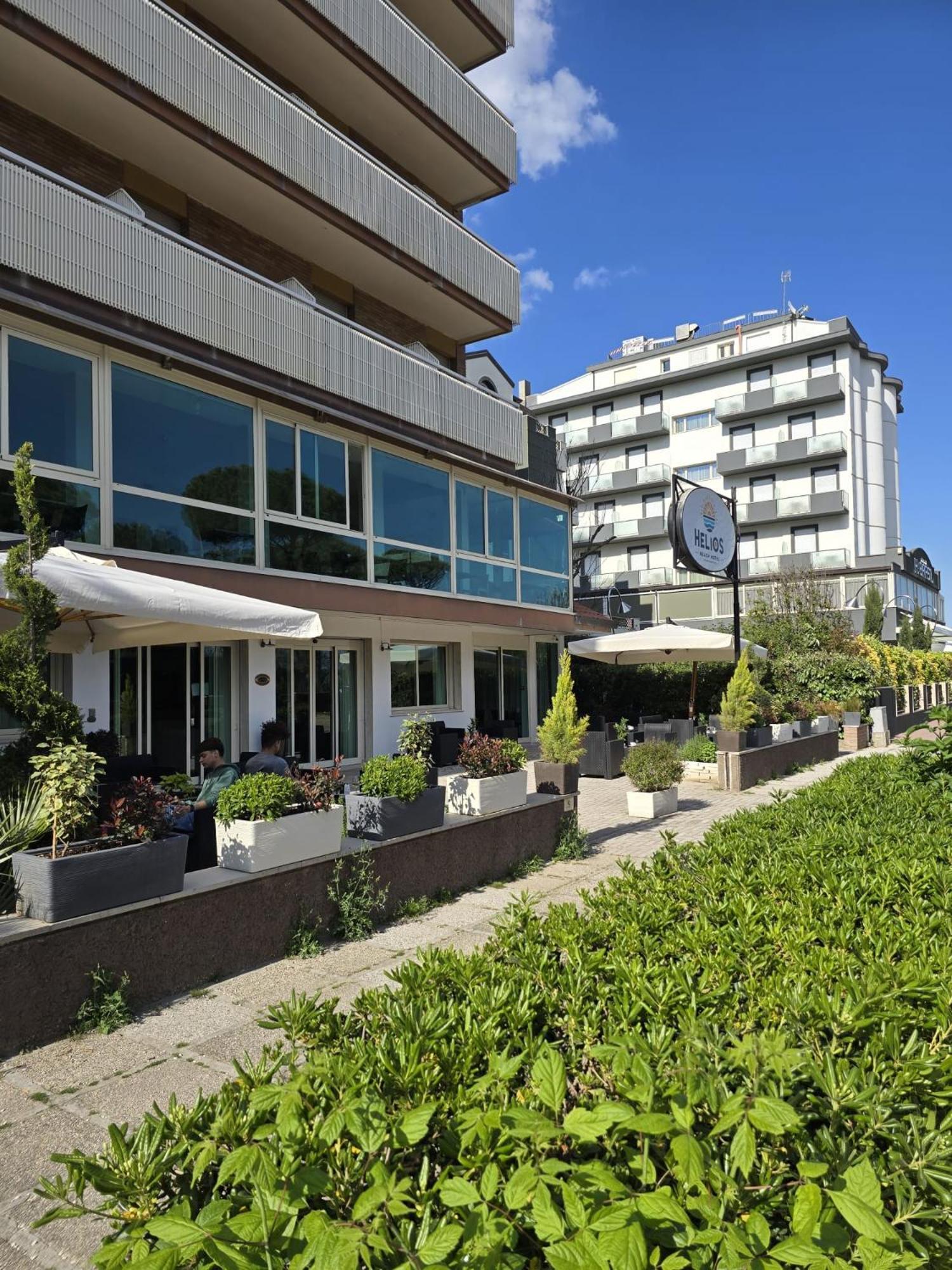 Hotel Helios Beach 米兰马瑞提那 外观 照片